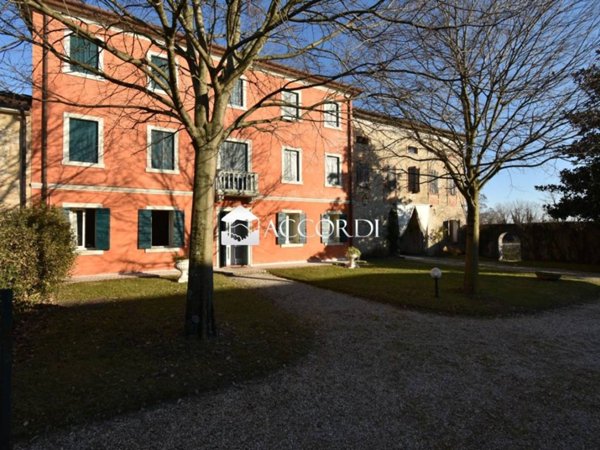 casa indipendente in vendita a Conegliano