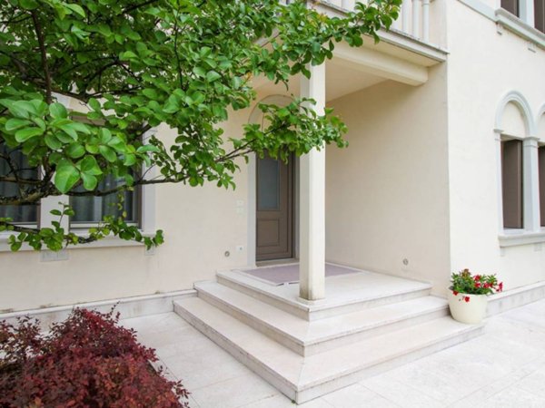 casa indipendente in vendita a Conegliano