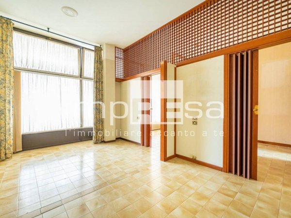 locale commerciale in vendita a Conegliano in zona Campolongo