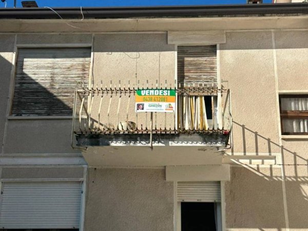 appartamento in vendita a Conegliano in zona Parè