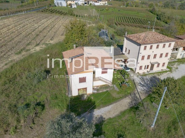 casa indipendente in vendita a Conegliano in zona Collalbrigo