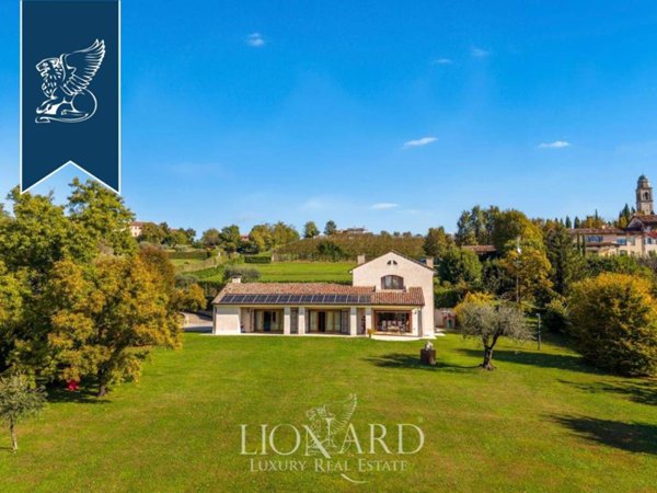 casa indipendente in vendita a Conegliano in zona Ogliano