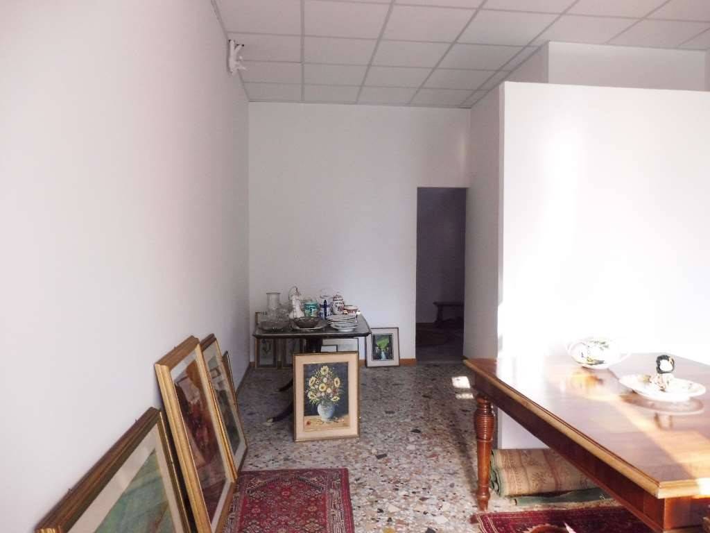 negozio in vendita a Conegliano