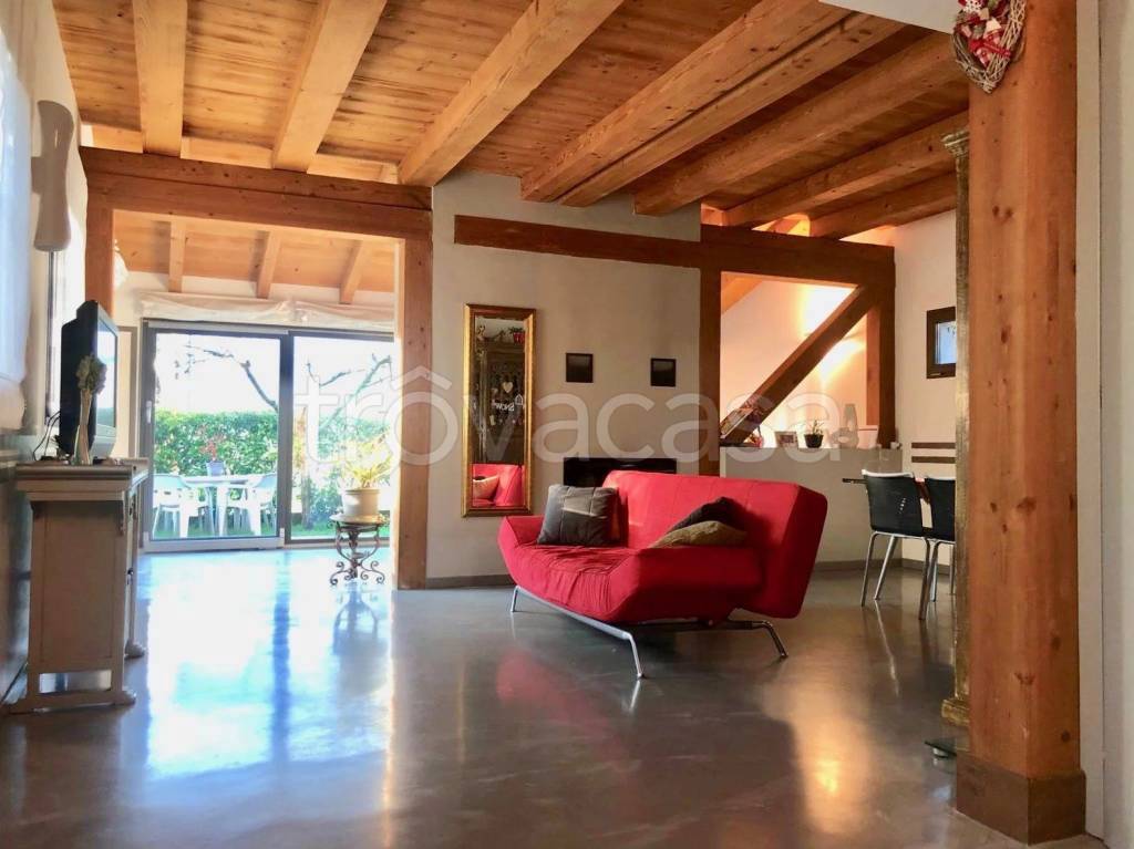 casa indipendente in vendita a Conegliano