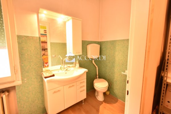 negozio in vendita a Conegliano