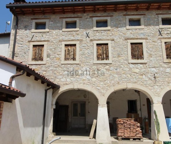 casale in vendita a Conegliano