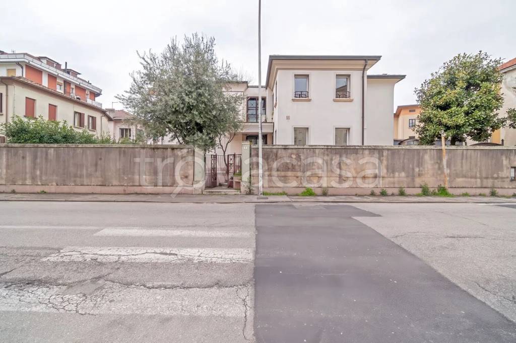 casa indipendente in vendita a Conegliano
