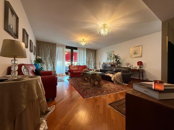 casa indipendente in vendita a Conegliano