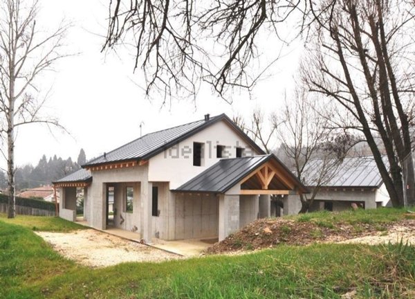 casa indipendente in vendita a Conegliano