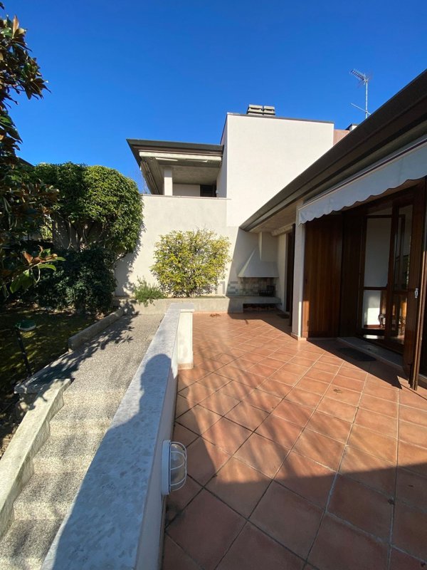 casa indipendente in vendita a Conegliano