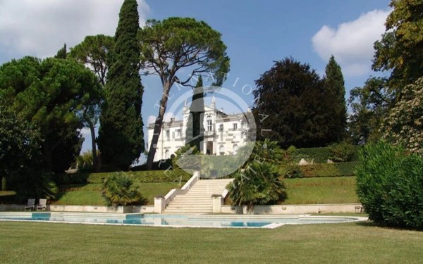 casa indipendente in vendita a Conegliano