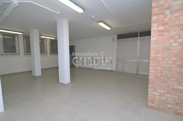 locale di sgombero in vendita a Conegliano