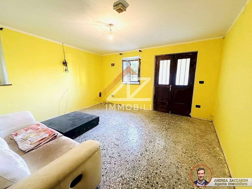 casa indipendente in vendita a Conegliano in zona Ogliano
