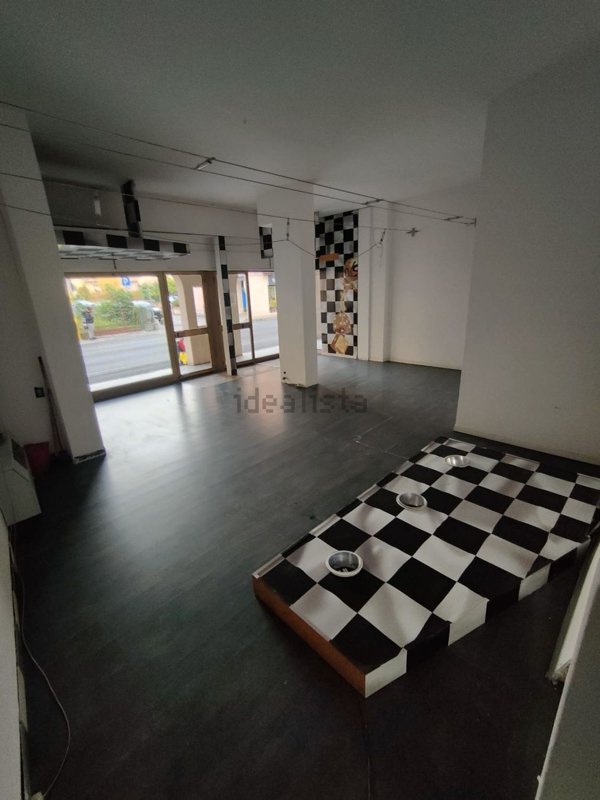 locale commerciale in vendita a Conegliano