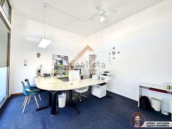 ufficio in vendita a Conegliano