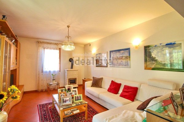 casa indipendente in vendita a Conegliano in zona Campolongo