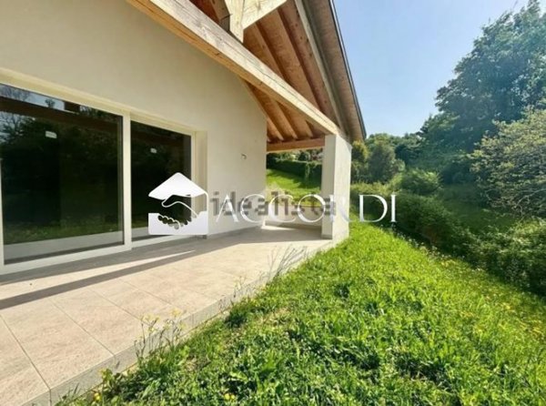 casa indipendente in vendita a Conegliano