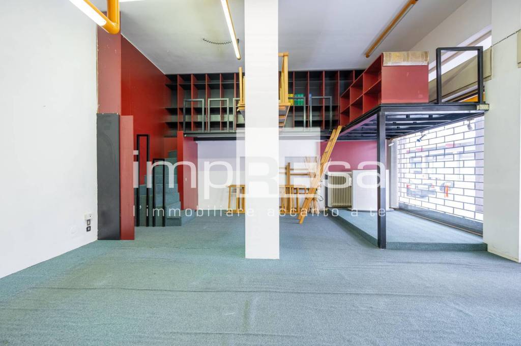 negozio in vendita a Conegliano