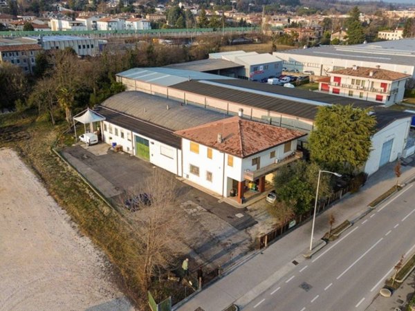 casa indipendente in vendita a Conegliano