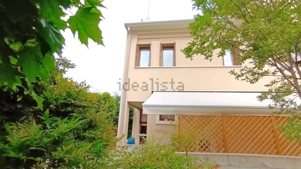 casa indipendente in vendita a Conegliano