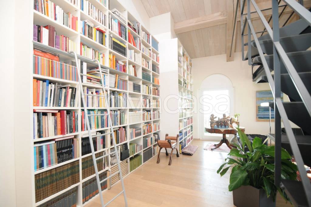 casa indipendente in vendita a Conegliano