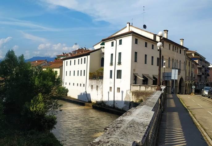 negozio in vendita a Conegliano