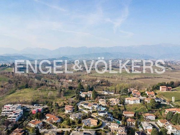 casa indipendente in vendita a Conegliano