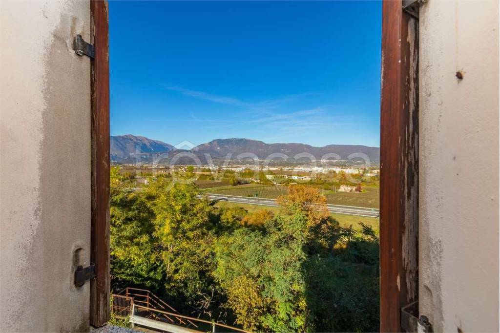 casa indipendente in vendita a Conegliano in zona Scomigo