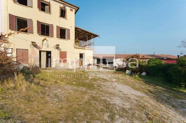 casa indipendente in vendita a Conegliano in zona Costa