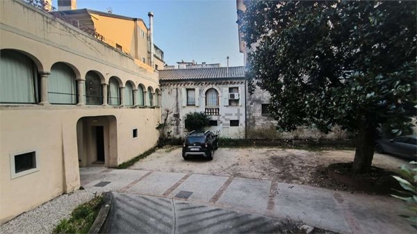 ufficio in vendita a Conegliano