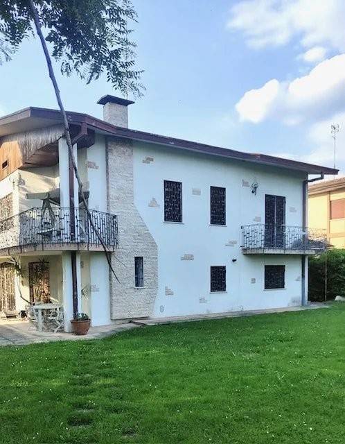 casa indipendente in vendita a Conegliano