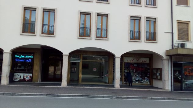 negozio in vendita a Conegliano