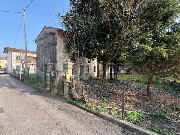 casa indipendente in vendita a Conegliano in zona Costa