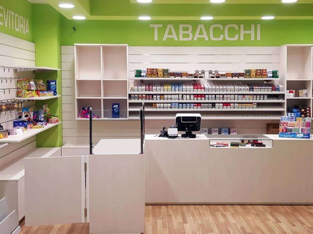 negozio in vendita a Conegliano