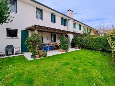 casa indipendente in vendita a Conegliano