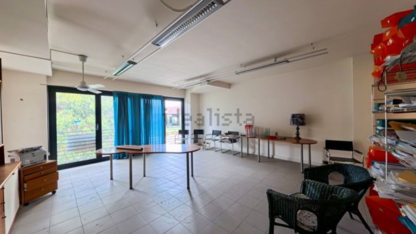 ufficio in vendita a Conegliano in zona Parè