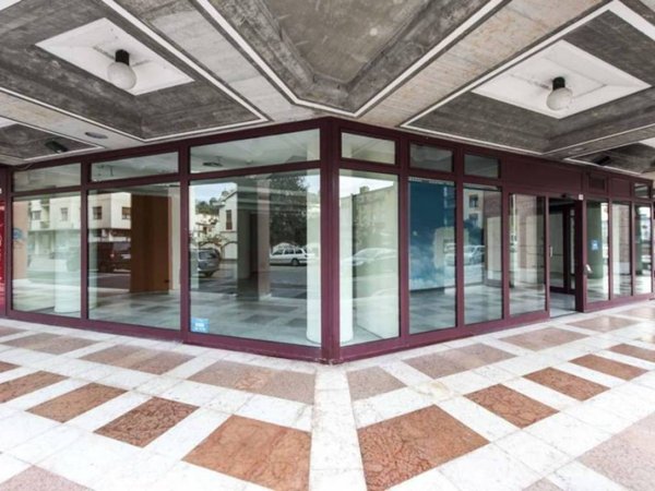 negozio in vendita a Conegliano