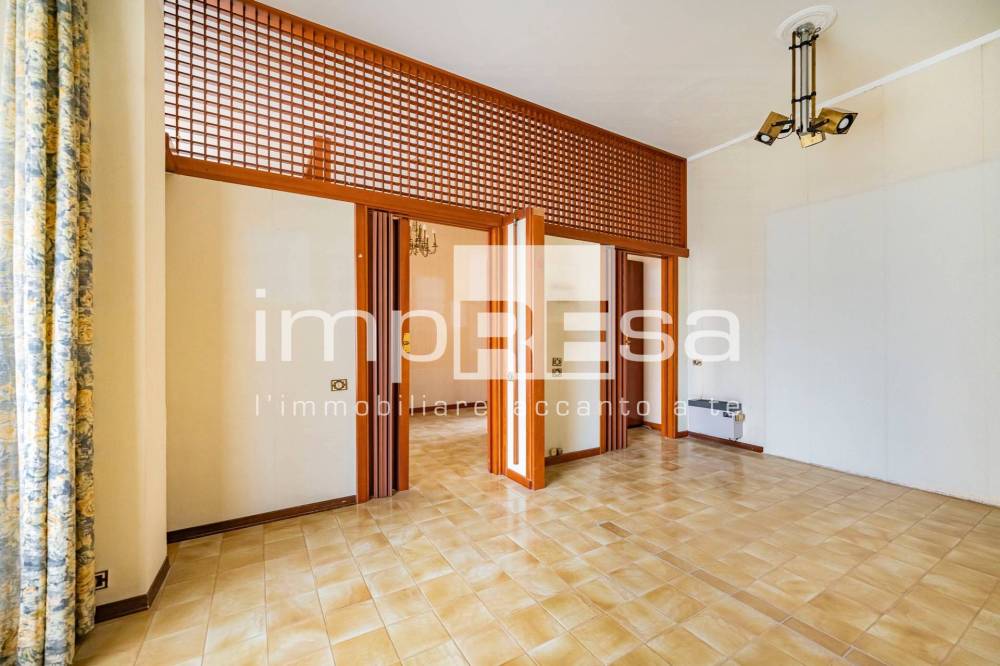 locale commerciale in vendita a Conegliano in zona Campolongo