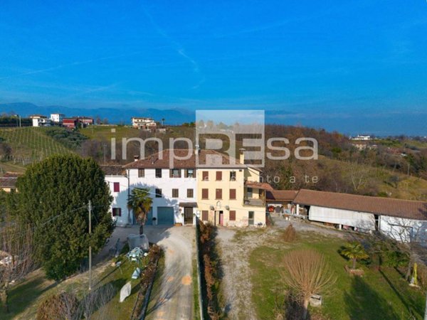 casale in vendita a Conegliano in zona Costa