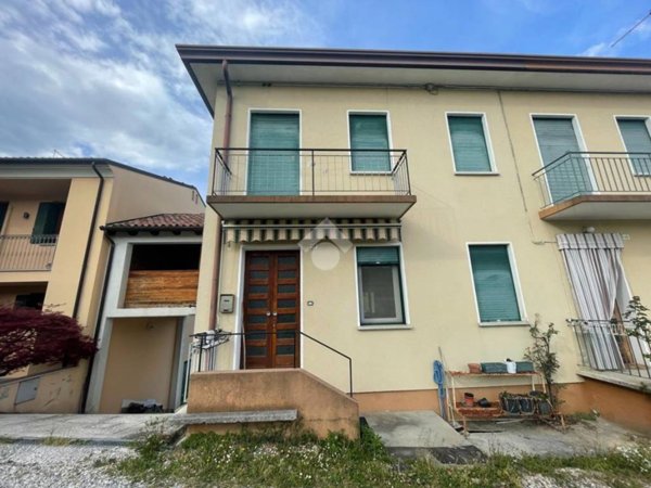 casa indipendente in vendita a Conegliano