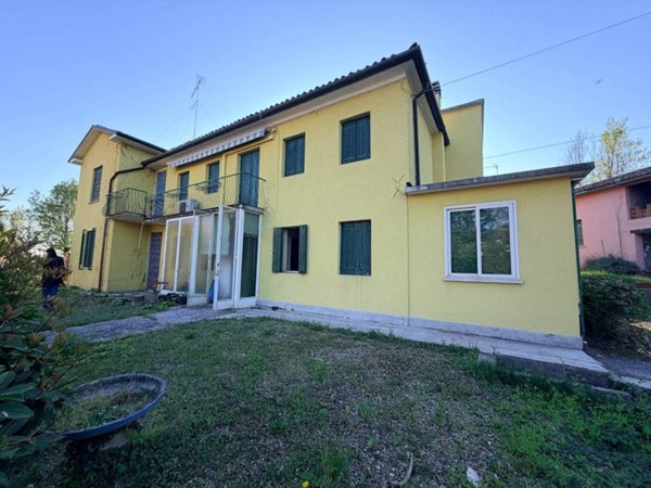 casa indipendente in vendita a Conegliano in zona Parè