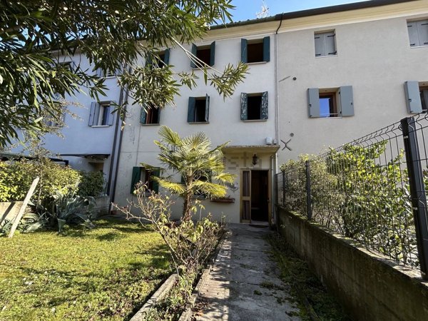 casa indipendente in vendita a Conegliano