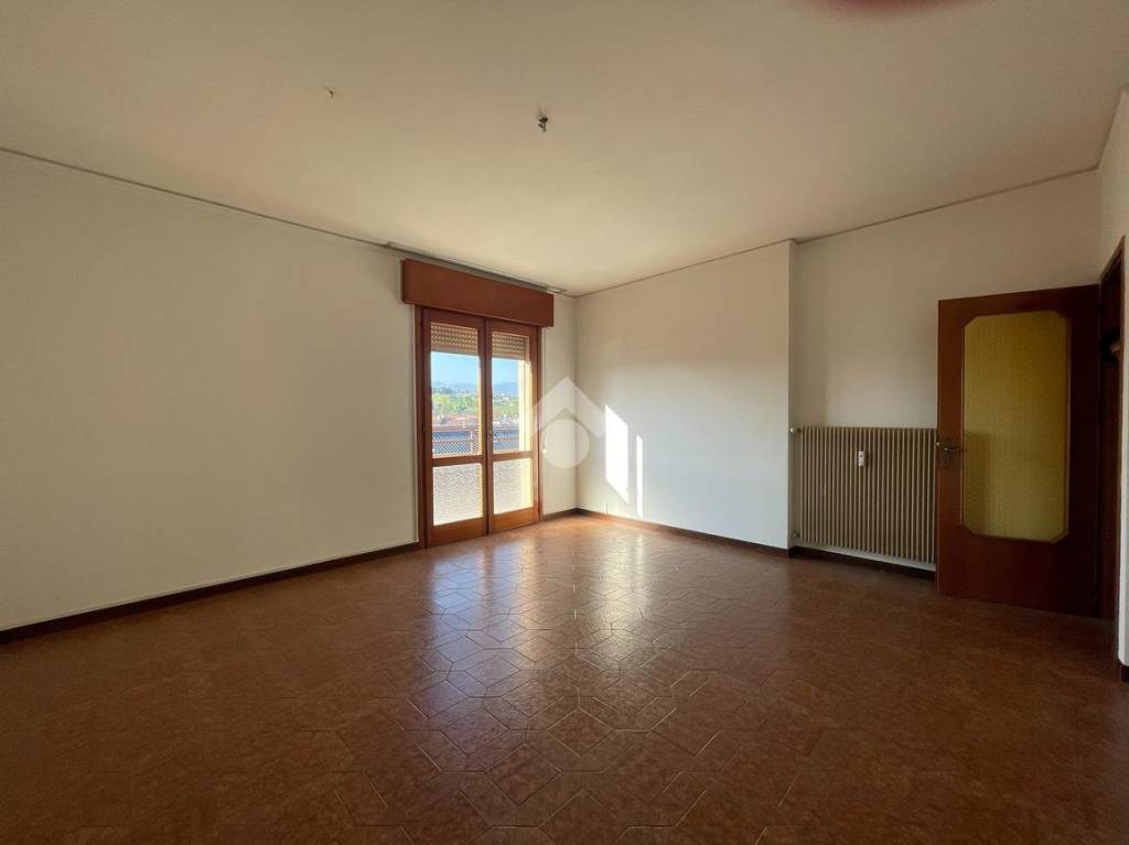 appartamento in vendita a Conegliano in zona Parè