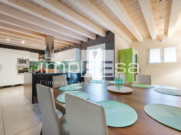 casa indipendente in vendita a Conegliano in zona Scomigo