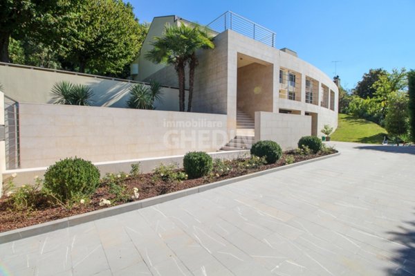 casa indipendente in vendita a Conegliano