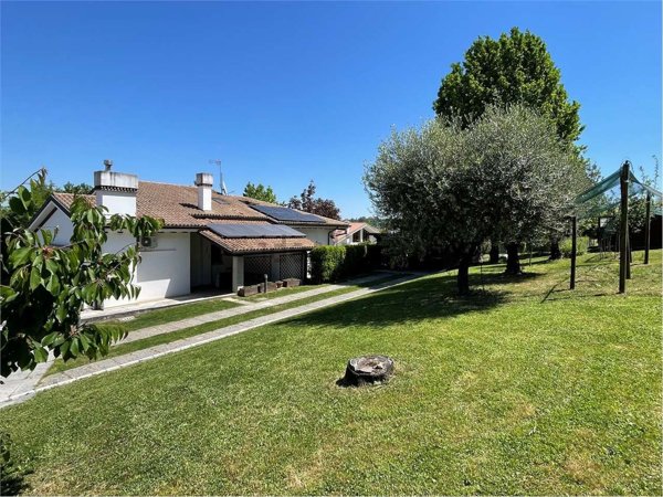 casa indipendente in vendita a Conegliano in zona Costa