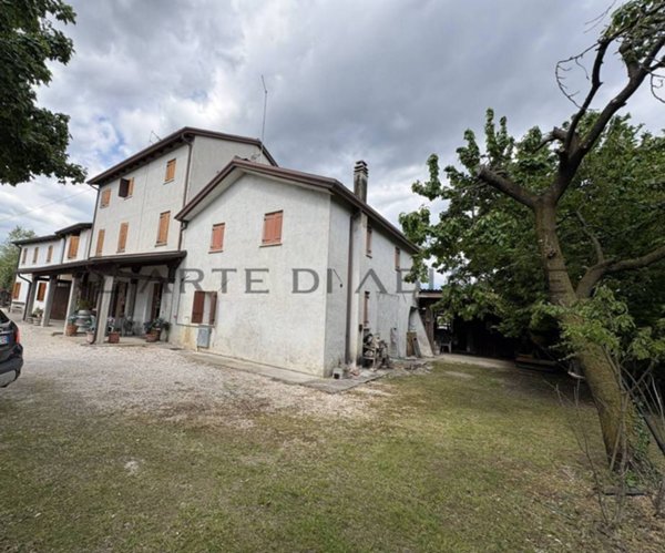 casa indipendente in vendita a Conegliano