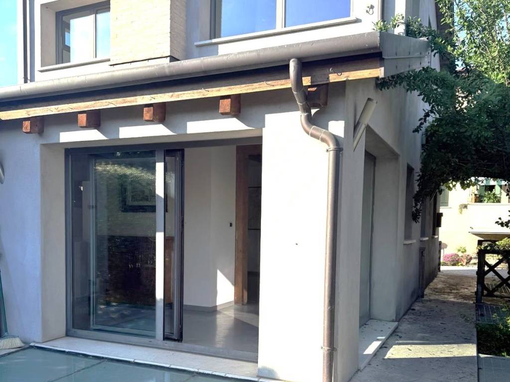 casa indipendente in vendita a Conegliano in zona Costa