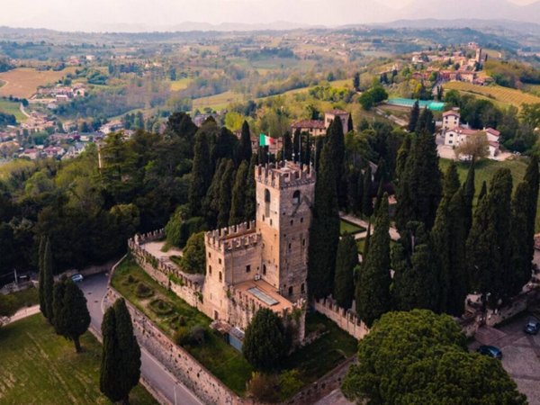 negozio in vendita a Conegliano