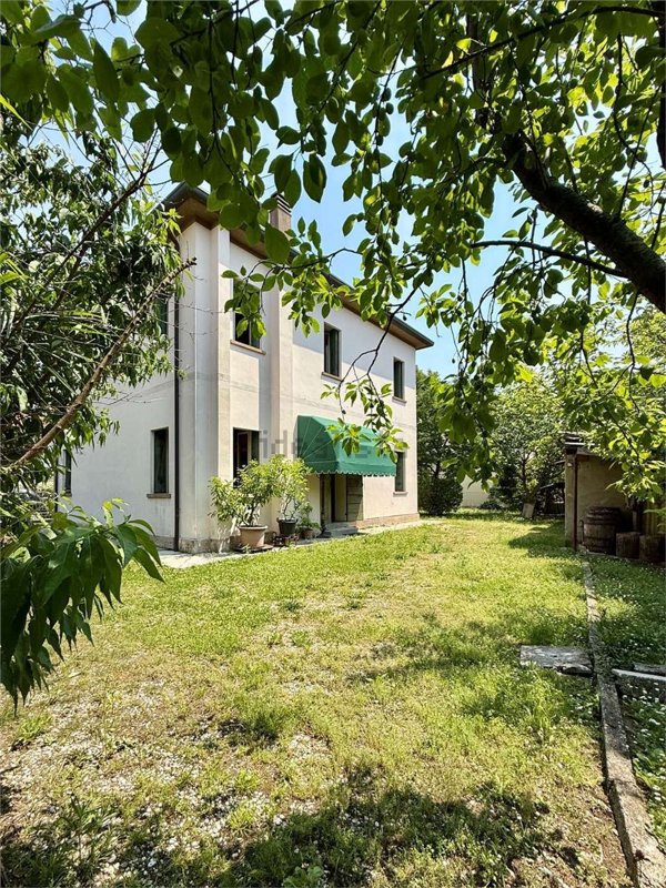 casa indipendente in vendita a Conegliano